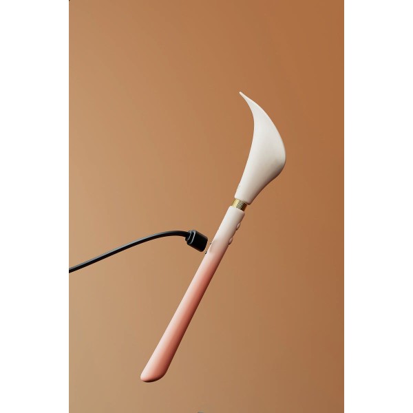 Розовый двусторонний вибромассажёр Calla