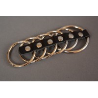 Сбруя на фаллос и мошонку из 6 колец Сбруя на фаллос и мошонку из 6 колец