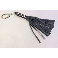 Сувенир-брелок в виде флоггера Сувенир-брелок в виде флоггера