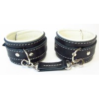 Оковы на руки со светлым подкладом Оковы на руки со светлым подкладом