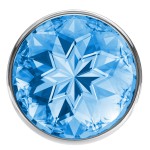 Малая серебристая анальная пробка Diamond Light blue Sparkle Small с голубым кристаллом - 7 см