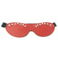 Красная маска с декором Красная маска с декором