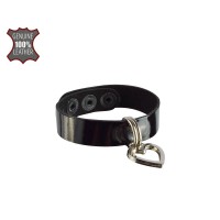 Черный браслет из лаковой кожи с сердечком-подвеской Черный браслет из лаковой кожи с сердечком-подвеской