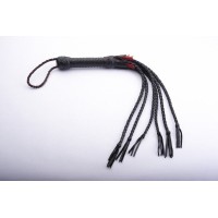 Чёрная кожаная плеть Чёрная кожаная плеть