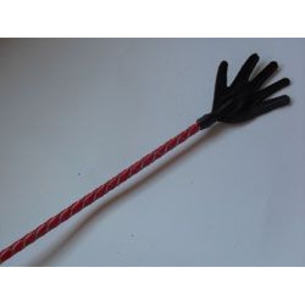 Короткий красный плетеный стек с наконечником-ладошкой - 70 см