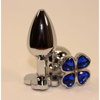 Серебристая пробка с цветком из синих сердечек - 7 см. Серебристая пробка с цветком из синих сердечек - 7 см.