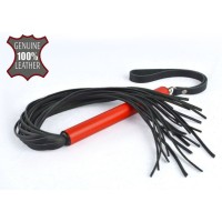 Черная кожаная плеть MIX с красной рукоятью - 47 см. Черная кожаная плеть MIX с красной рукоятью - 47 см.