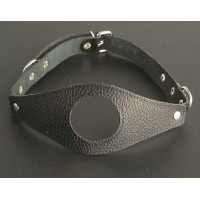 Чёрный кожаный кляп с отверстием Чёрный кожаный кляп с отверстием