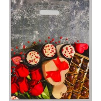 Полиэтиленовый пакет Конфеты и цветы - 31 х 40 см.