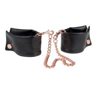 Черные мягкие наручники Entice French Cuffs с цепью Черные мягкие наручники Entice French Cuffs с цепью