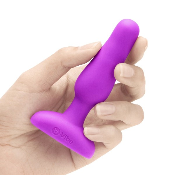 Анальная вибропробка NOVICE REMOTE CONTROL PLUG FUCHSIA - 10,2 см