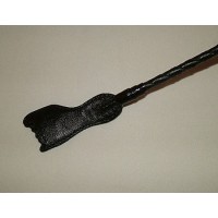 Длинный плетеный стек с наконечником-ступня - 85 см. Длинный плетеный стек с наконечником-ступня - 85 см.