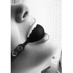 Черный кляп-шарик Silicone Ball Gag with Adjustable Bonded Leather Straps