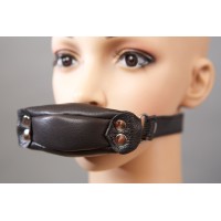 Чёрный кожаный кляп на ремешках Чёрный кожаный кляп на ремешках