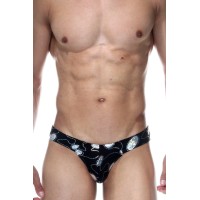 Черные мужские трусы-бразилиана с голографическими элементами Черные мужские трусы-бразилиана с голографическими элементами