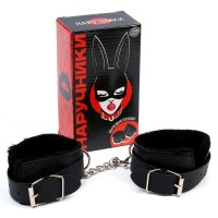 Черные наручники с меховой подкладкой Черные наручники с меховой подкладкой