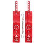 Красные мягкие кожаные оковы с люверсами Красные мягкие кожаные оковы с люверсами