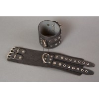 Широкие кожаные черные оковы на ноги без подкладки Широкие кожаные черные оковы на ноги без подкладки