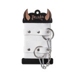 Белые мягкие кожаные наручники с люверсами