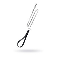 Поводок с ручкой из черной натуральной кожи и карабином для ошейника