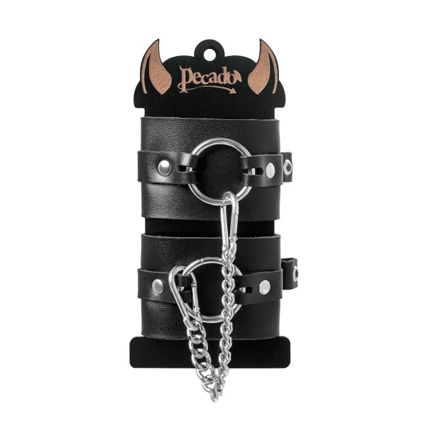 Черные наручники из толстой натуральной кожи с люверсами