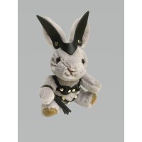 Брелок в виде госпожи-зайчихи Брелок в виде госпожи-зайчихи