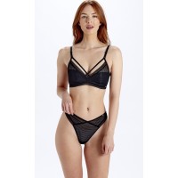 Трусы-стринги из сетчатой ткани Трусы-стринги из сетчатой ткани